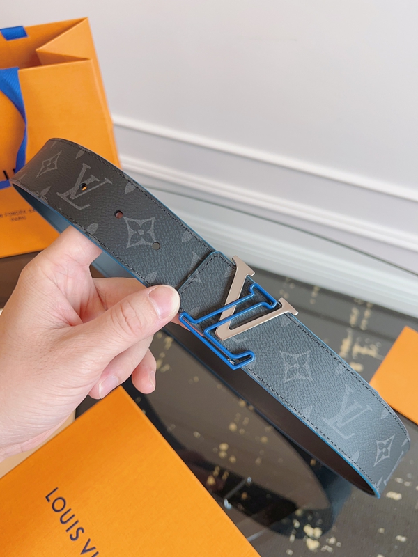 ルイヴィトンベルト正面デザイン